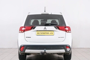 Внедорожник Mitsubishi Outlander 2015 года, 1749000 рублей, Красноярск