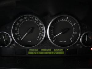 Внедорожник Land Rover Range Rover 2004 года, 1280000 рублей, Омск