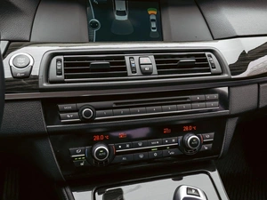 Седан BMW 5 серия 2012 года, 1890000 рублей, Краснодар