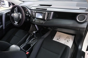 Внедорожник Toyota RAV4 2014 года, 1889000 рублей, Омск