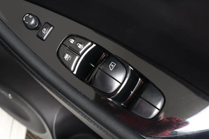 Хетчбэк Nissan Leaf 2014 года, 999000 рублей, Пермь