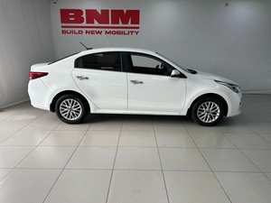 Седан Kia Rio 2018 года, 1510000 рублей, Смоленск