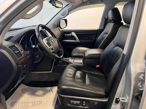 Внедорожник Toyota Land Cruiser 2012 года, 3899000 рублей, Красноярск