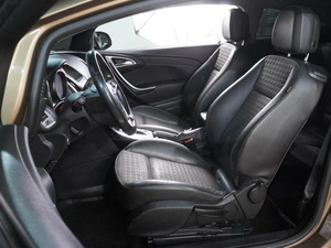 Хетчбэк Opel Astra GTC 2014 года, 999000 рублей, Воронеж