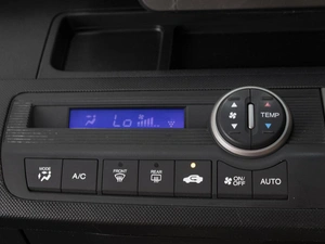 Минивэн Honda Freed 2015 года, 1050000 рублей, Омск