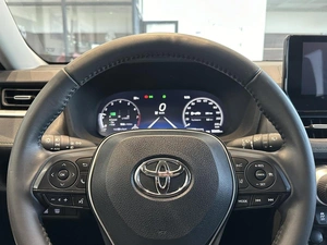 Внедорожник Toyota RAV4 2024 года, 3790000 рублей, Уфа