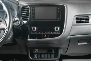 Внедорожник Mitsubishi Outlander 2020 года, 2359000 рублей, Тюмень
