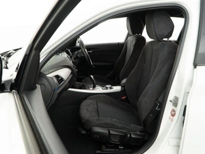 Хетчбэк BMW 1 серия 2015 года, 1348055 рублей, Москва