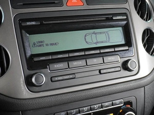 Внедорожник Volkswagen Tiguan 2010 года, 1189000 рублей, Воронеж