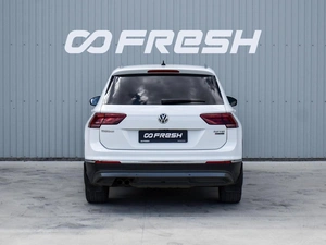 Внедорожник Volkswagen Tiguan 2017 года, 2545000 рублей, Краснодар