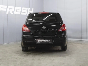 Хетчбэк Nissan Tiida 2007 года, 520000 рублей, Омск