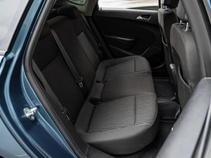 Седан Opel Astra 2013 года, 930000 рублей, Краснодар