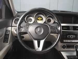 Седан Mercedes-benz C-класс 2011 года, 1590000 рублей, Омск