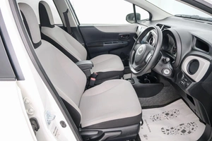 Хетчбэк Toyota Vitz 2011 года, 889000 рублей, Красноярск