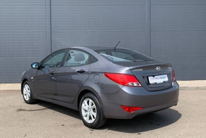 Седан Hyundai Solaris 2014 года, 775000 рублей, Солонцы