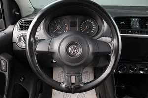 Седан Volkswagen Polo 2013 года, 649000 рублей, Оренбург