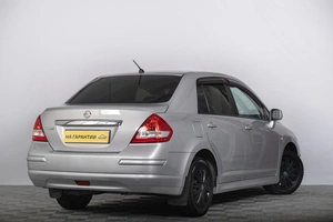 Седан Nissan Tiida 2013 года, 959000 рублей, Томск