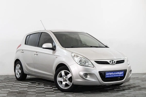 Хетчбэк Hyundai i20 2010 года, 569000 рублей, Сургут