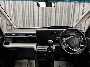 Минивэн Honda Stepwgn Spada 2015 года, 1650000 рублей, Красноярск