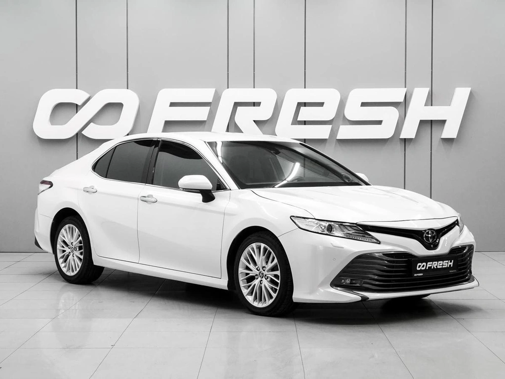 Седан Toyota Camry 2018 года, 3000000 рублей, Ростов-на-Дону