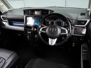 Хетчбэк Toyota Tank 2017 года, 1320000 рублей, Краснодар