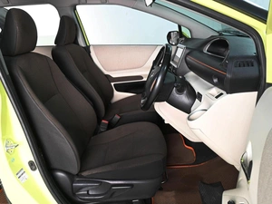 Минивэн Toyota Sienta 2017 года, 1249000 рублей, Ростов-на-Дону