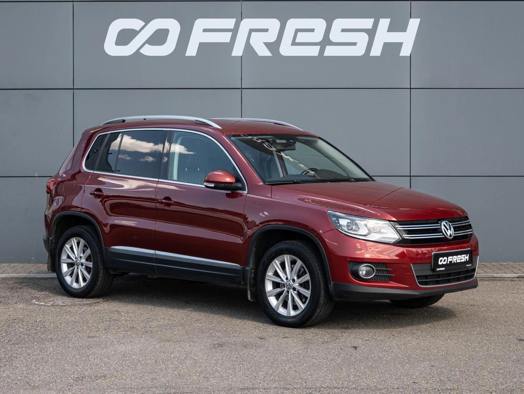Внедорожник Volkswagen Tiguan 2011 года, 1395000 рублей, Краснодар