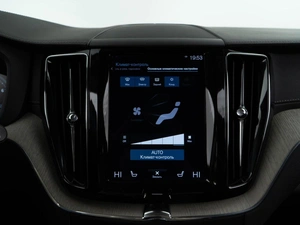 Внедорожник Volvo XC60 2018 года, 3649050 рублей, Москва