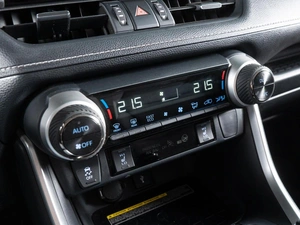 Внедорожник Toyota RAV4 2020 года, 4850000 рублей, Волгоград