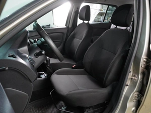 Хетчбэк Renault Sandero 2018 года, 1049000 рублей, Воронеж