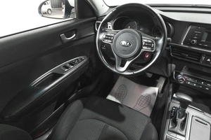 Седан Kia Optima 2017 года, 2349000 рублей, Новокузнецк