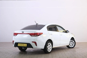 Седан Kia Rio 2018 года, 1029000 рублей, Омск