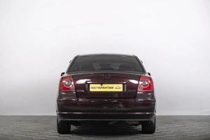 Седан Toyota Avensis 2006 года, 839000 рублей, Томск