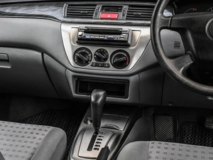 Седан Mitsubishi Lancer 2005 года, 434000 рублей, Кирилловка
