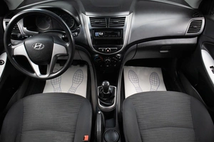 Седан Hyundai Solaris 2014 года, 749000 рублей, Оренбург
