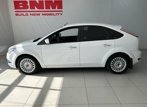 Хэтчбек Ford Focus 2011 года, 650000 рублей, Брянск