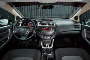 Хетчбэк Kia Ceed 2014 года, 997000 рублей, Красноярск