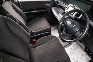 Минивэн Honda Freed 2014 года, 1199000 рублей, Сургут