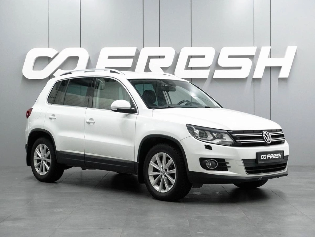 Внедорожник Volkswagen Tiguan 2014 года, 1819000 рублей, Воронеж