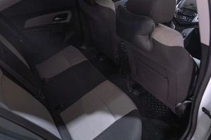 Седан Chevrolet Cruze 2012 года, 669000 рублей, Томск