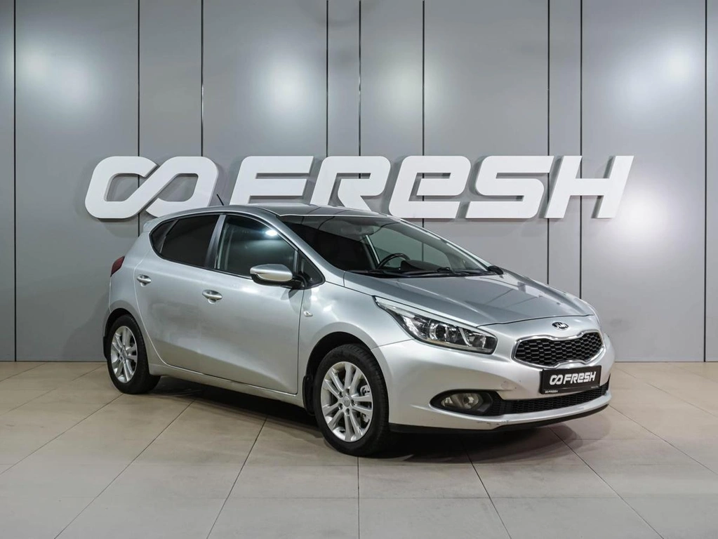Хетчбэк Kia Ceed 2015 года, 1129000 рублей, Воронеж