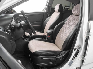 Седан Hyundai Solaris 2011 года, 719000 рублей, Тюмень