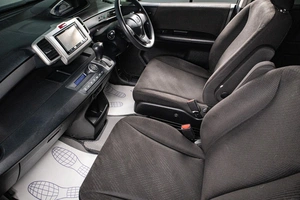 Минивэн Honda Freed 2014 года, 1199000 рублей, Сургут