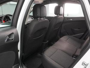 Седан Opel Astra 2014 года, 924000 рублей, Воронеж