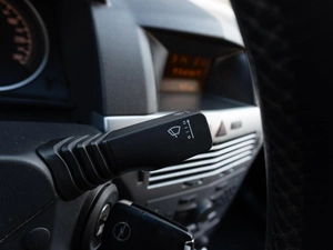 Седан Opel Astra 2011 года, 729000 рублей, Саратов