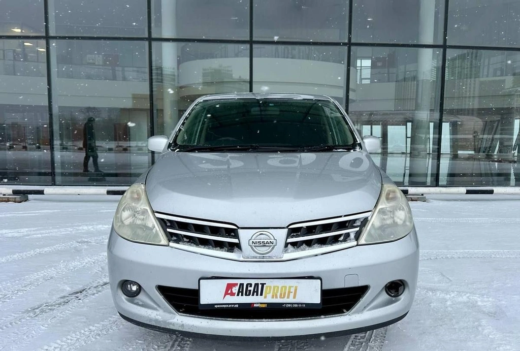 Седан Nissan Tiida 2009 года, 530000 рублей, Красноярск
