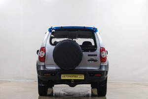 Внедорожник Chevrolet Niva 2010 года, 399000 рублей, Новокузнецк