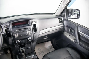 Внедорожник Mitsubishi Pajero 2012 года, 2139000 рублей, Пермь