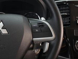 Внедорожник Mitsubishi Outlander 2013 года, 1390000 рублей, Омск