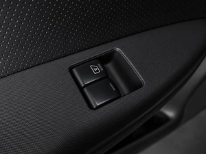 Хетчбэк Nissan Note 2013 года, 669000 рублей, Тюмень